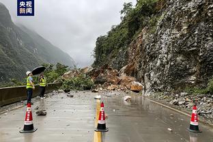 队记：浓眉今日因上呼吸道疾病缺席训练 雷迪什参加了训练